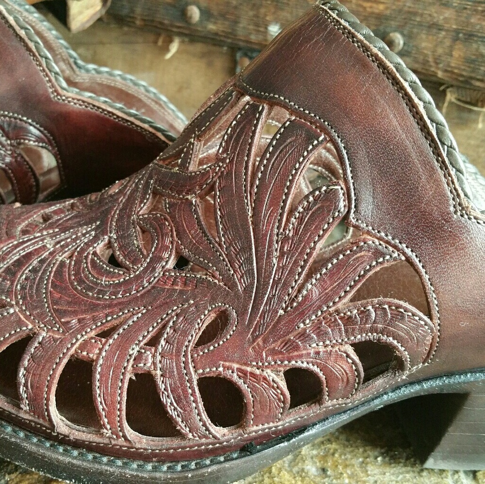 🎉❤️HP!!❤️🎉Handmade Tres Outlaws Leather Mules - Picture 4 of 12